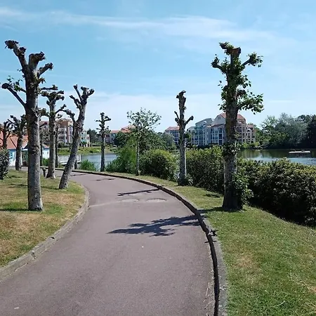 Apartment Au Coeur Du Golf De Port Bourgenay, Proche Des Sables D'olonne
